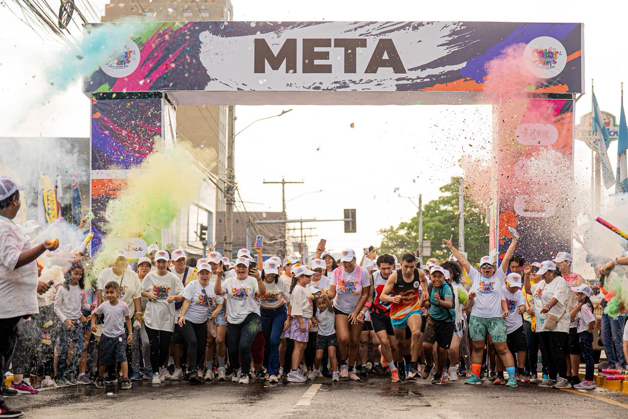 Color Run 2026: Cientos de familias sampedranas llenan de color y solidaridad la Feria Juniana 2026