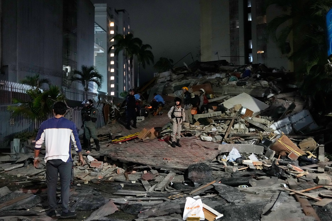 Minuto de pánico en Venezuela: Dos fuertes sismos sacuden de forma consecutiva el centro del país