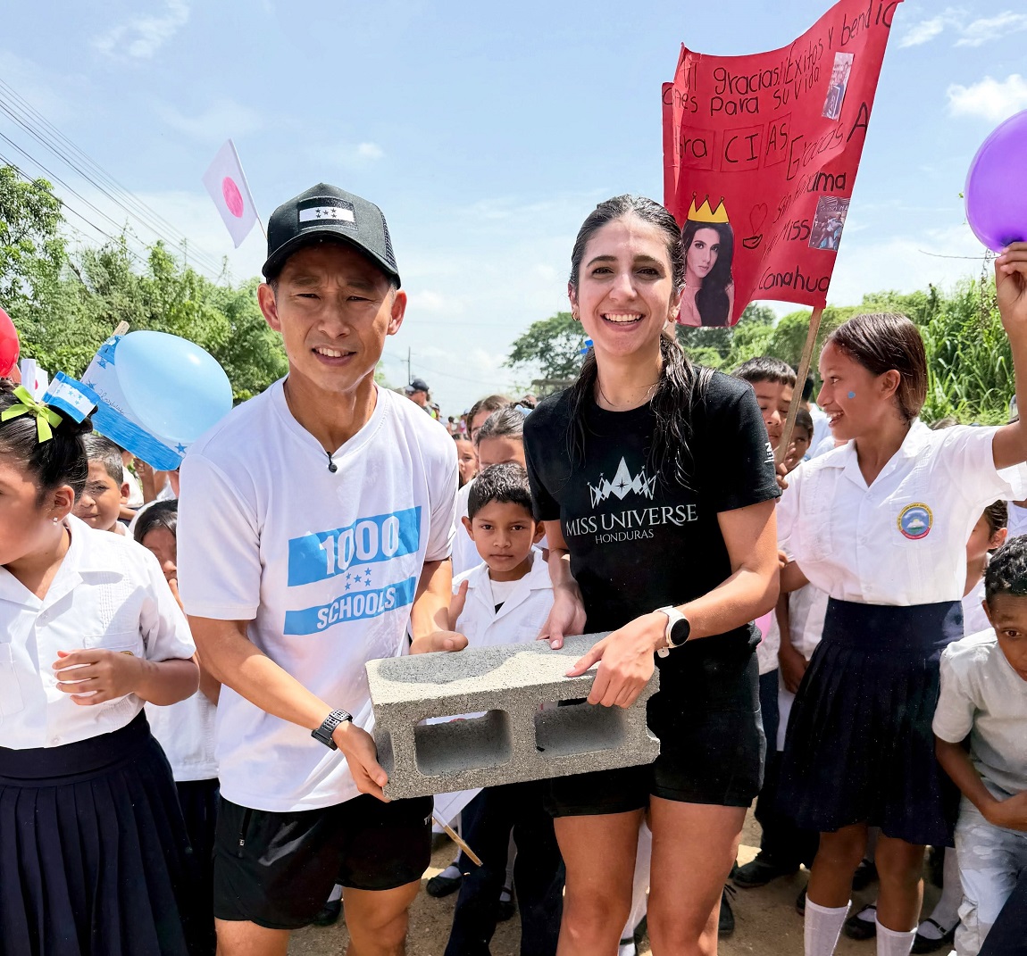Miss San Pedro Sula, Claudia Canahuati, corre 50 kilómetros por la educación de la niñez