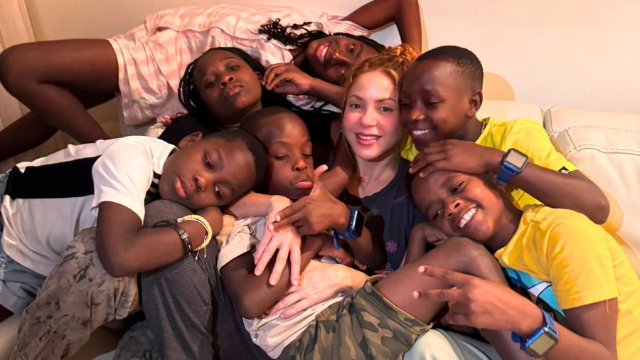Shakira disfruta de unos días de descanso en Miami junto a los niños bailarines de Ghetto Kids