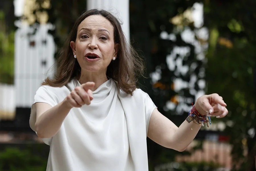 María Corina Machado reitera que regresará a Venezuela para «contribuir» a la transición